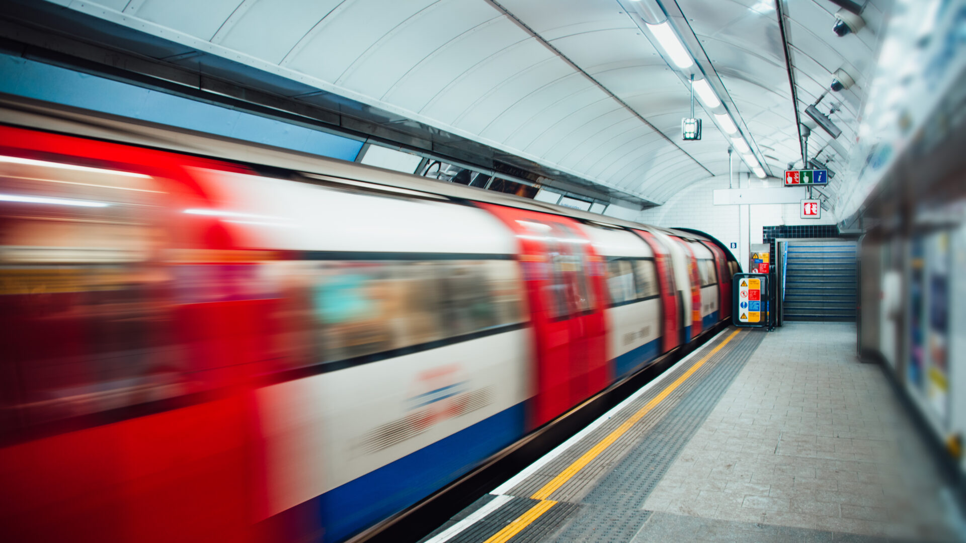 Tube, rail and bus transport links in Hackney, Hackney
